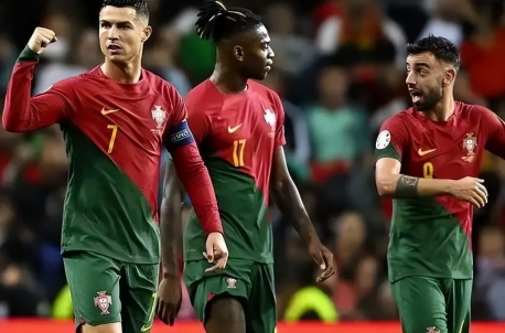 C罗正式宣布退役时间